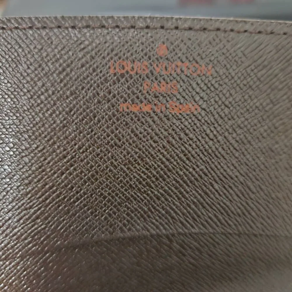 Louis Vuitton damier card holder